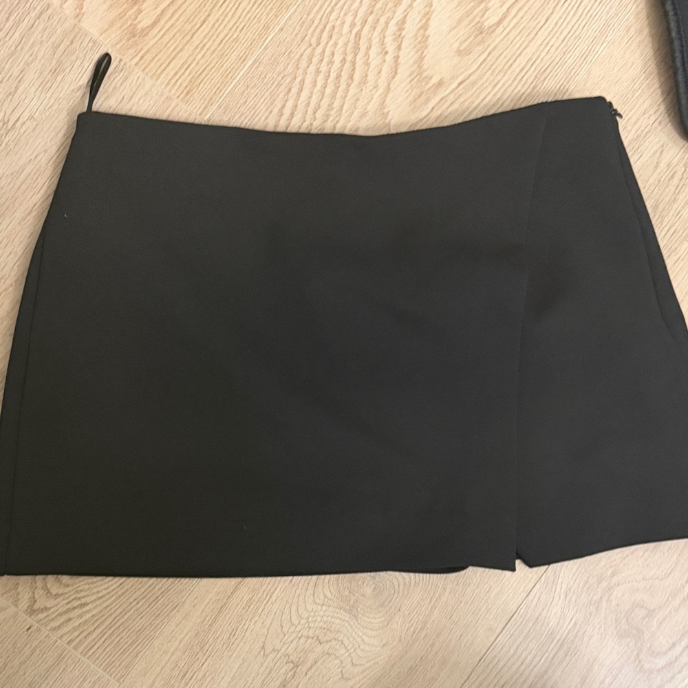 Zara Black Mini Skirt